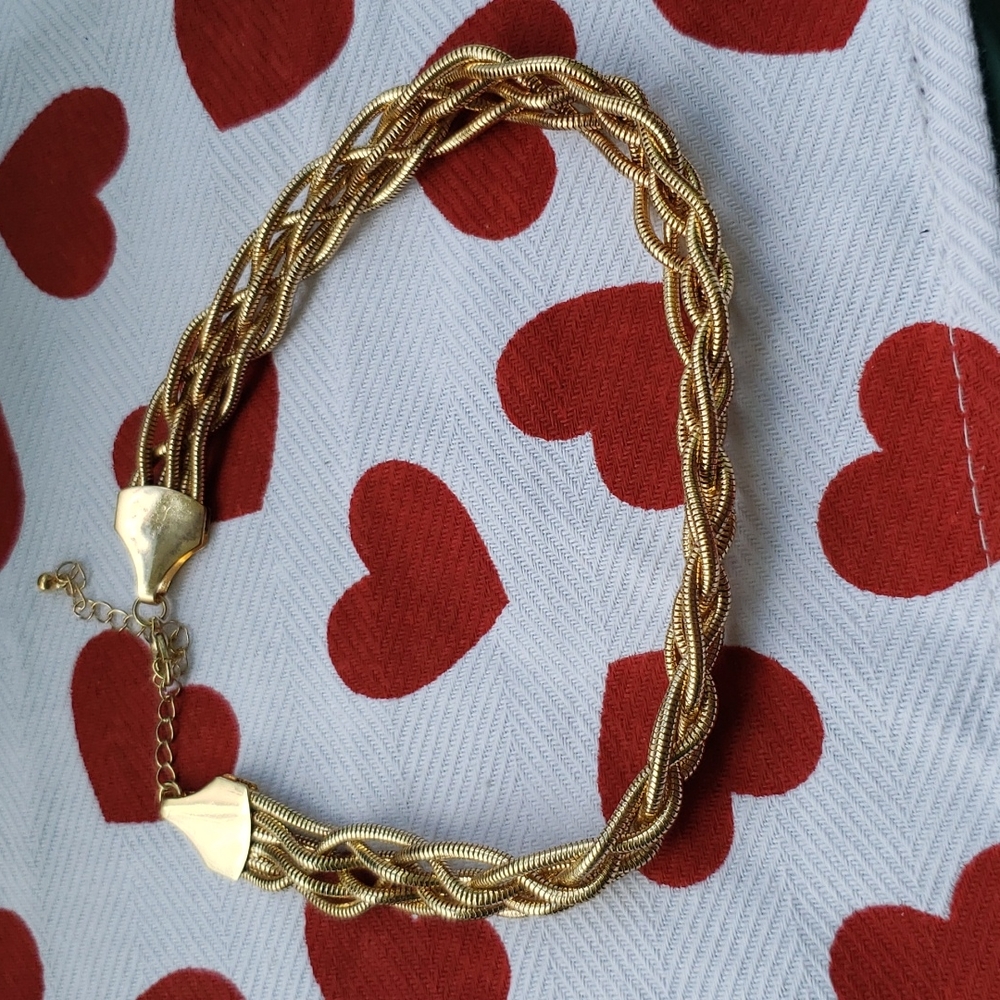 10/$20 Gold Chained Choker *T6 - Picture 2 of 3